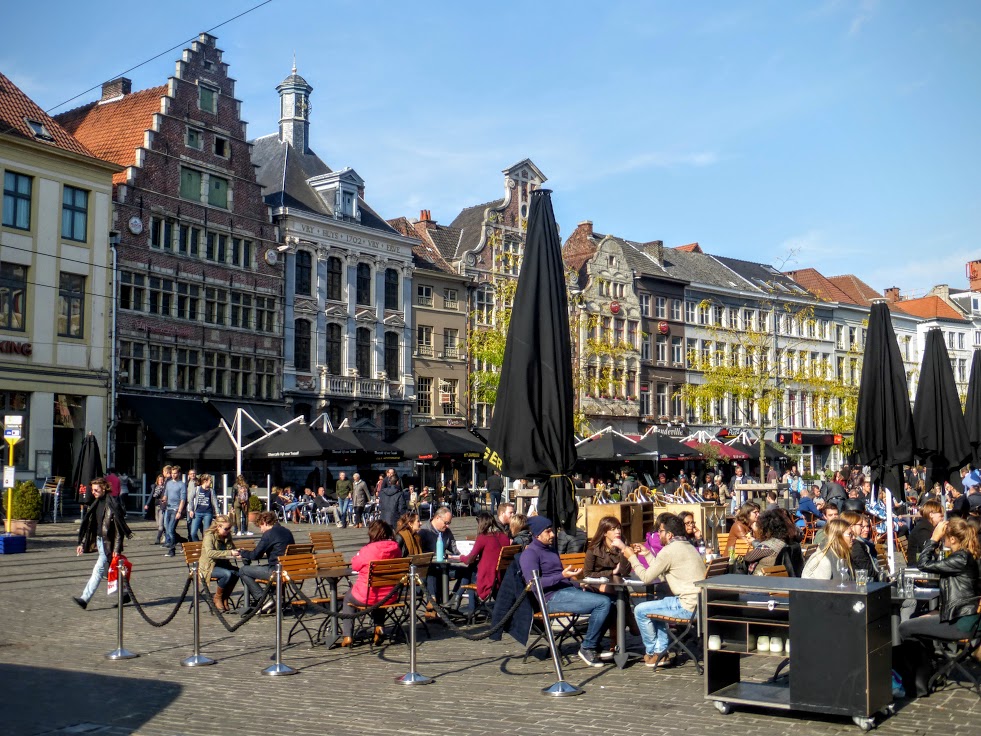 1-gandawskie-knajpy-i-kamienice