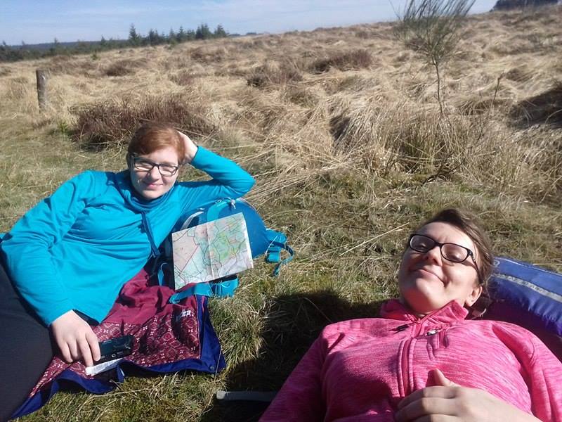 odpoczynek-na-trawie